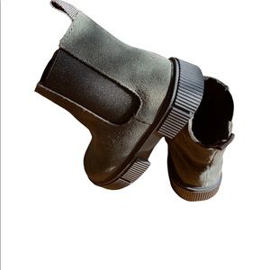Zara toddler leather Chelsea boots 23